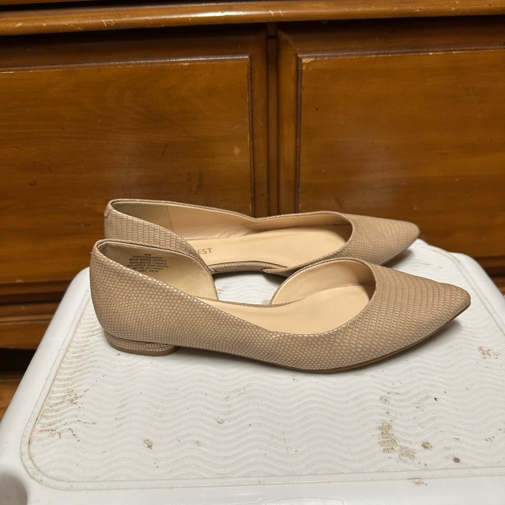Nine West Tan Flats Shoes - Picture 2 of 6